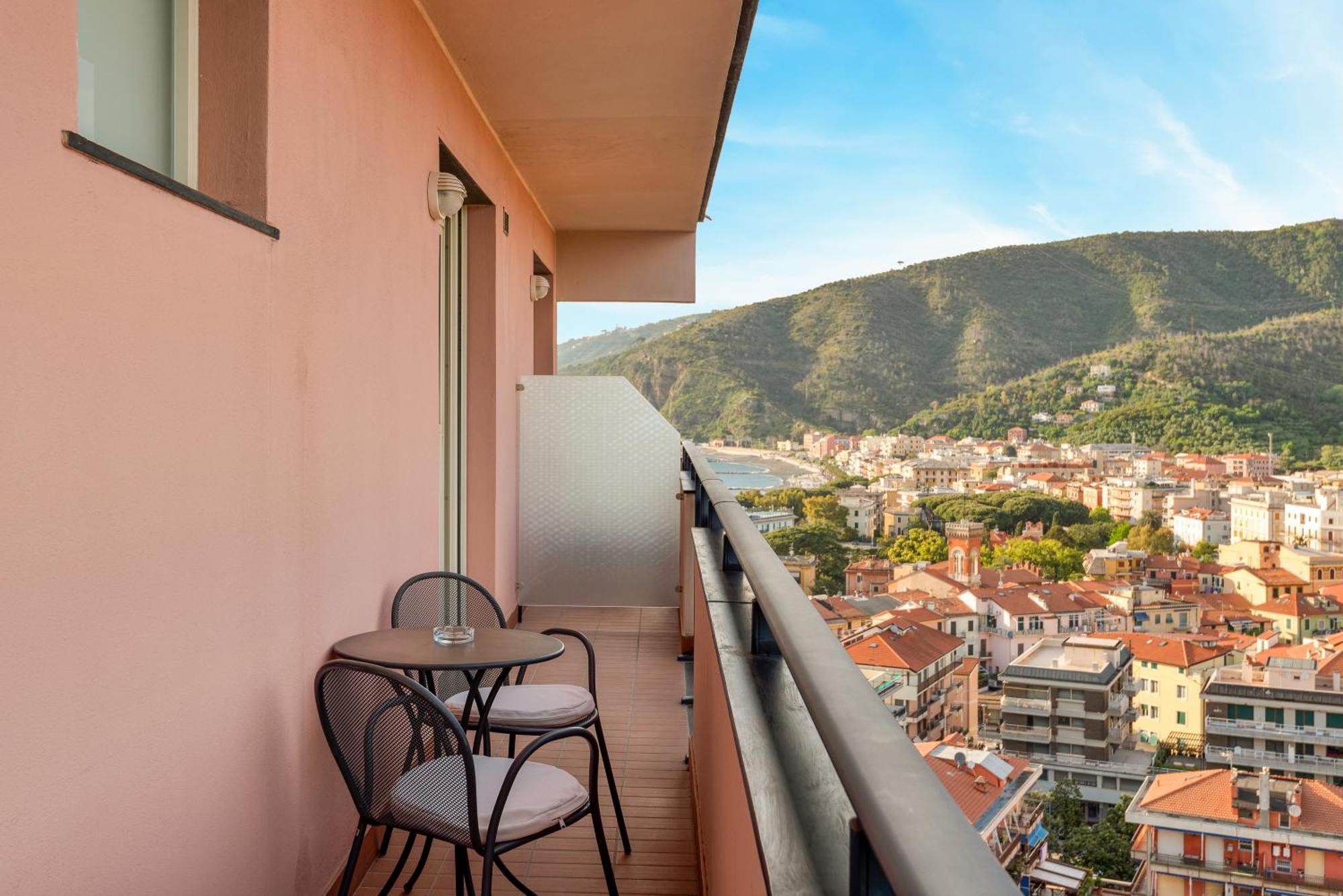 Hotel Vis à Vis Sestri Levante Esterno foto