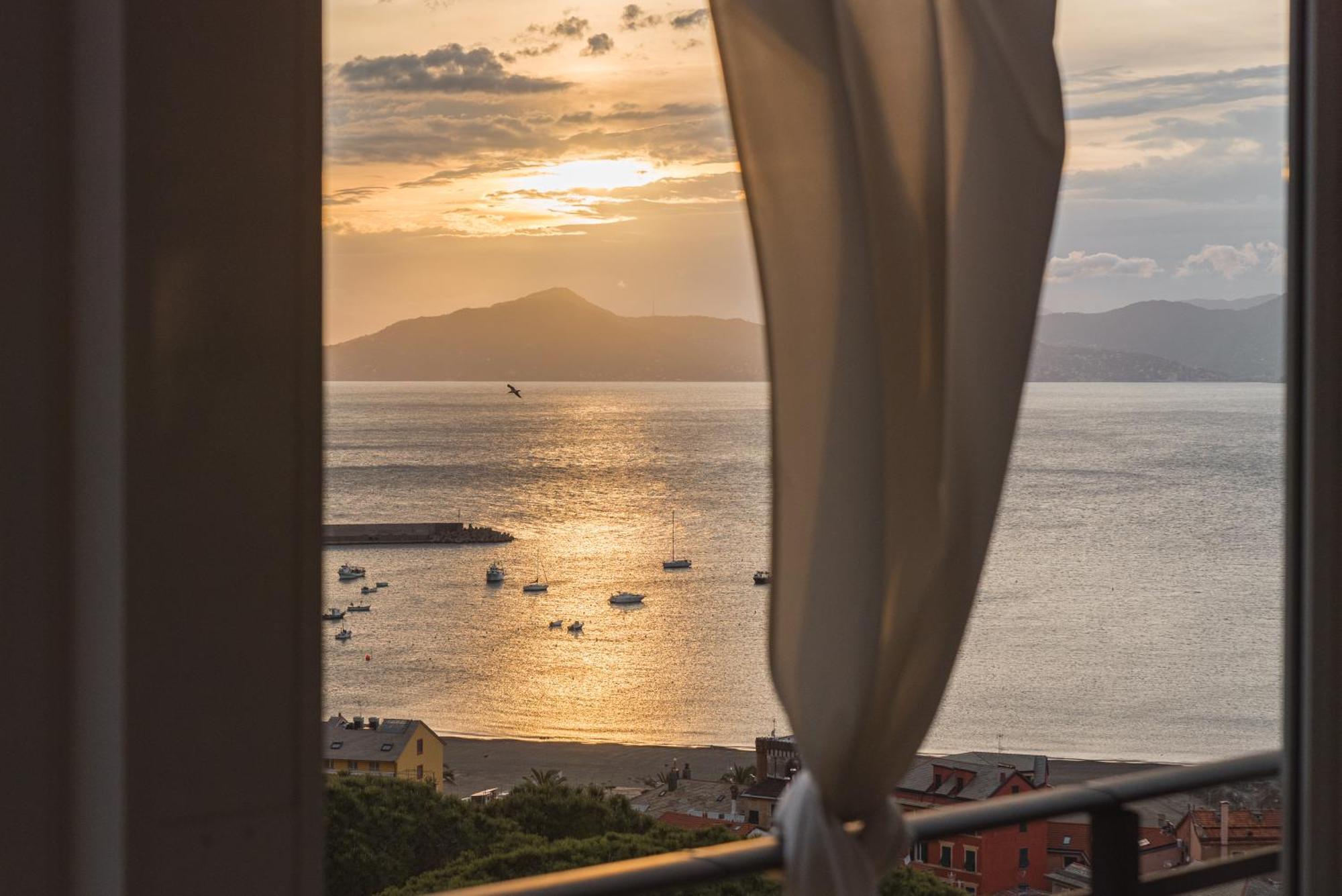 Hotel Vis à Vis Sestri Levante Esterno foto