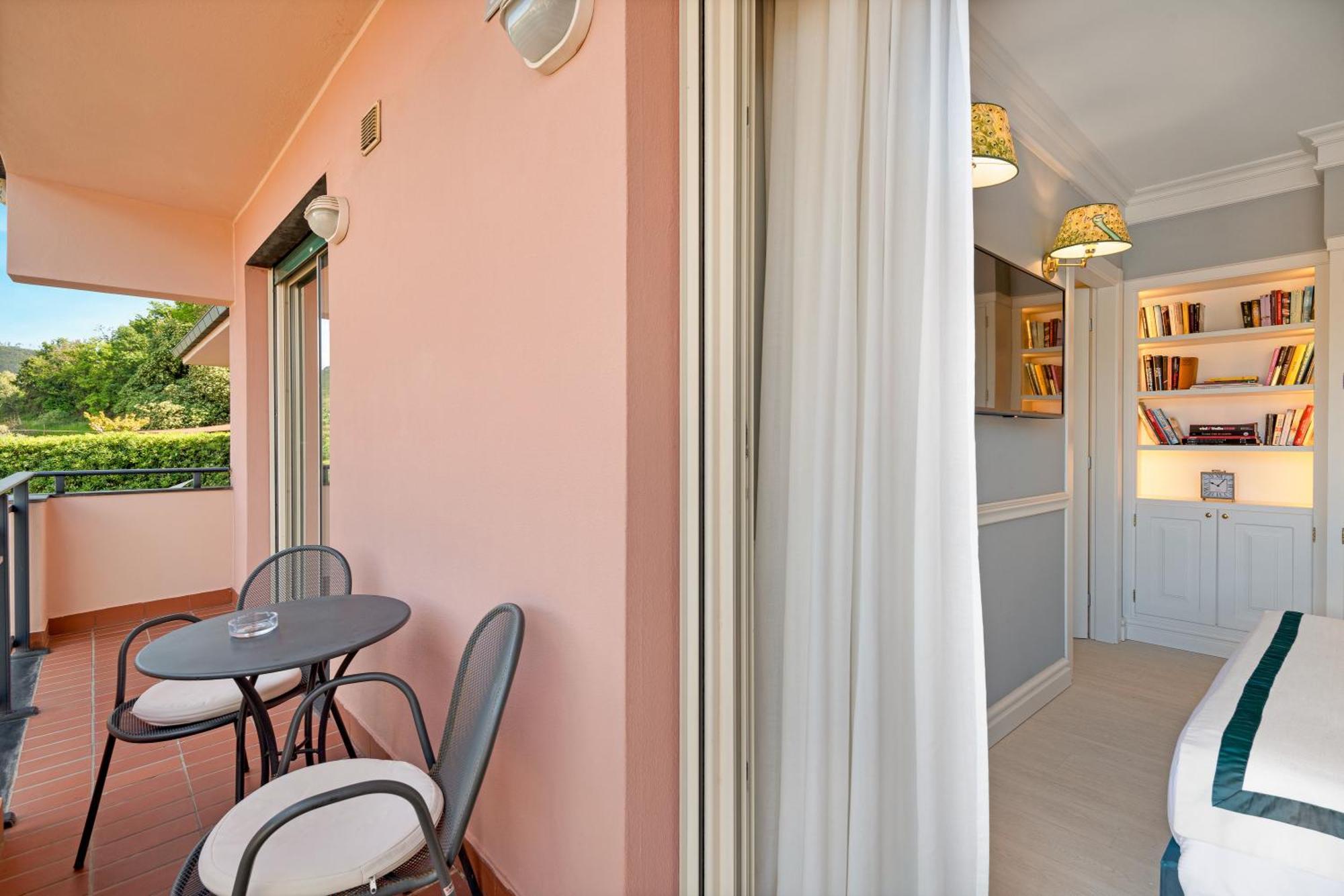 Hotel Vis à Vis Sestri Levante Esterno foto